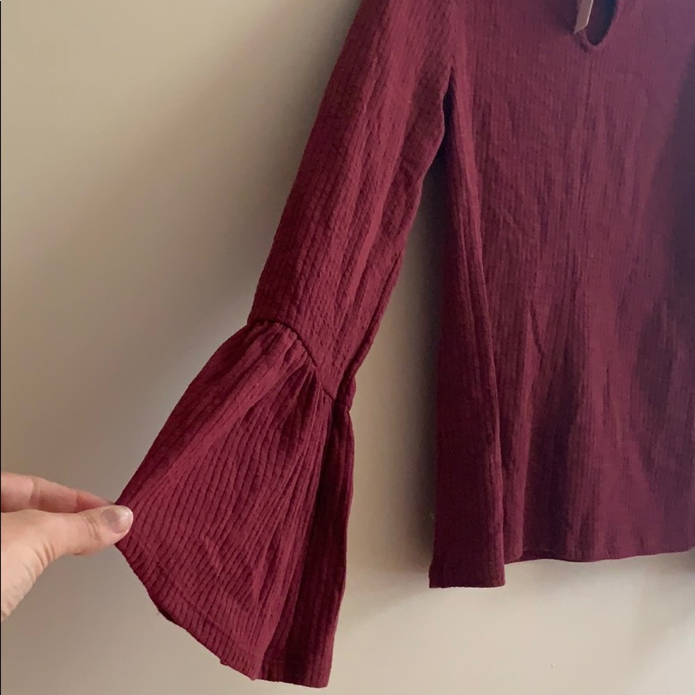 NWT bell sleeve top - Picture 5 of 5